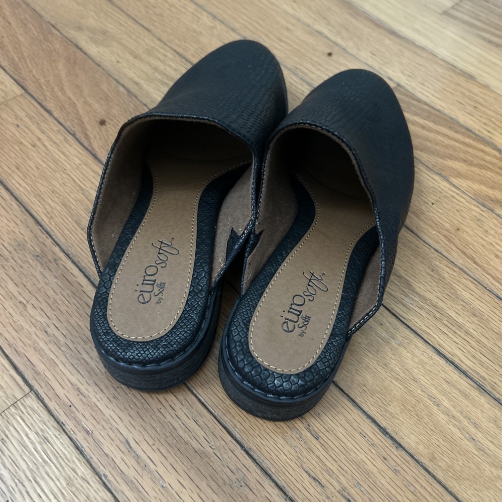 Euro Soft Black Snakeskin Mule Ladies Shoes 6.5M NEW Slip On Winona - Picture 4 of 6